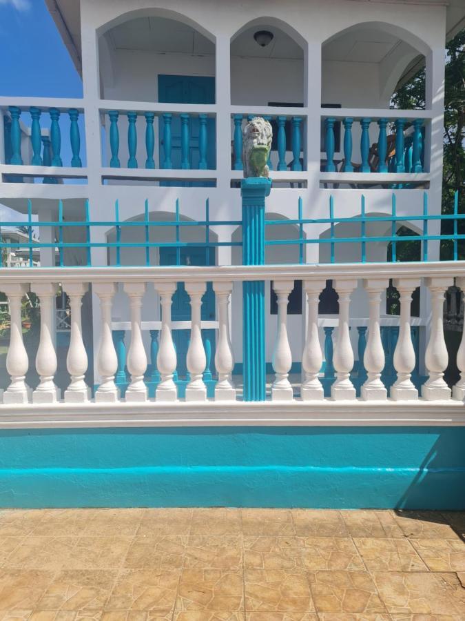 Los Delfines Hotel & Dive Center Pulau Little Corn Bagian luar foto