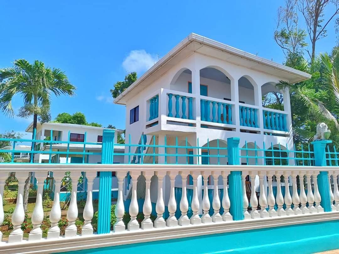 Los Delfines Hotel & Dive Center Pulau Little Corn Bagian luar foto