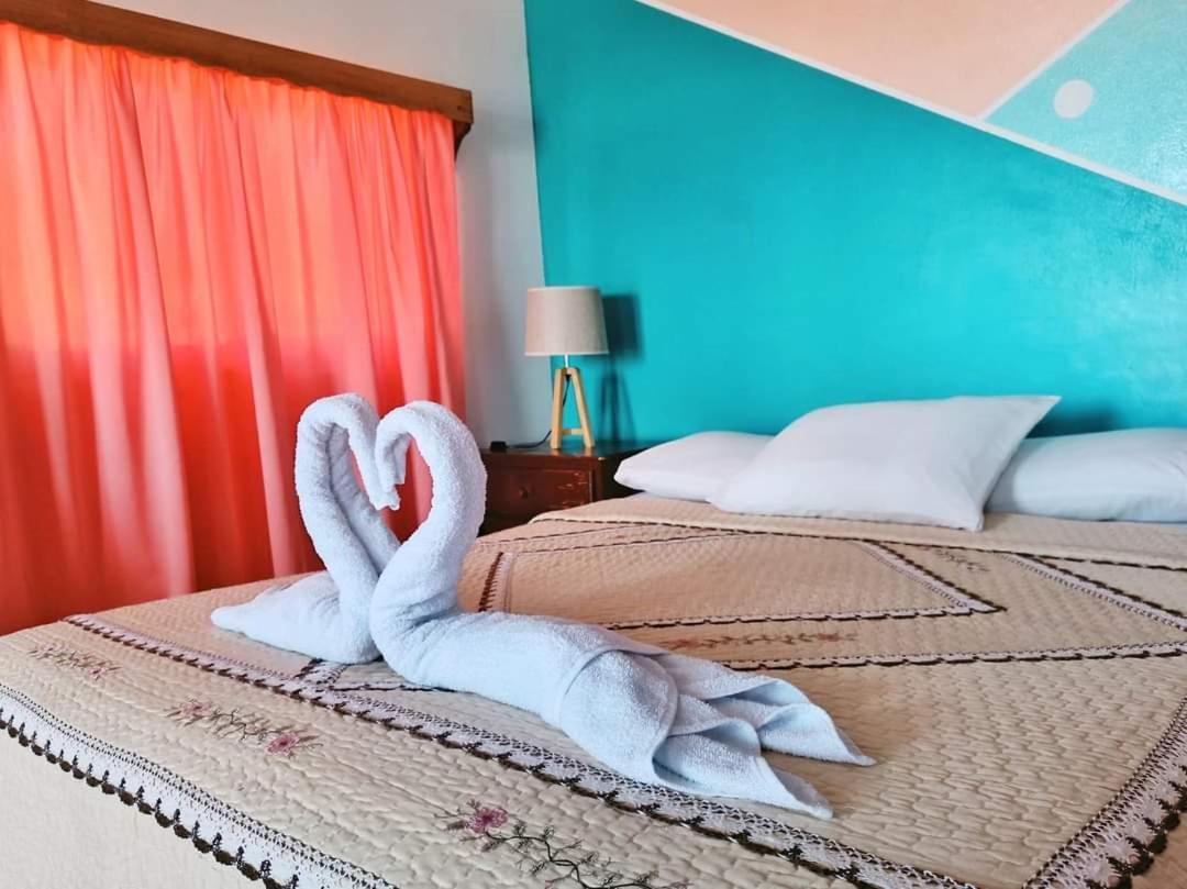 Los Delfines Hotel & Dive Center Pulau Little Corn Bagian luar foto