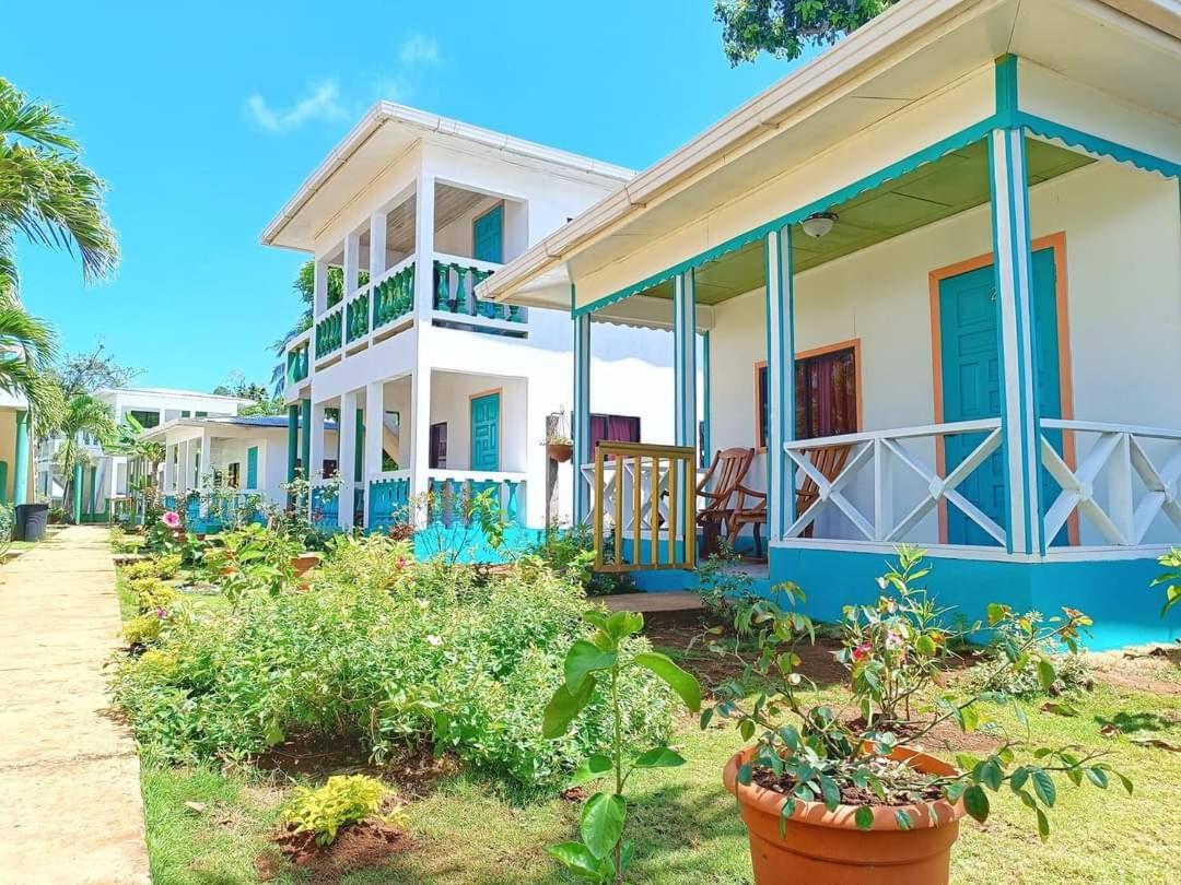 Los Delfines Hotel & Dive Center Pulau Little Corn Bagian luar foto